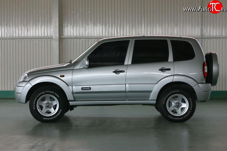 2 799 р. Обтекатель порогов Апал Chevrolet Niva 2123 дорестайлинг (2002-2008) (Неокрашенные)  с доставкой в г. Тольятти