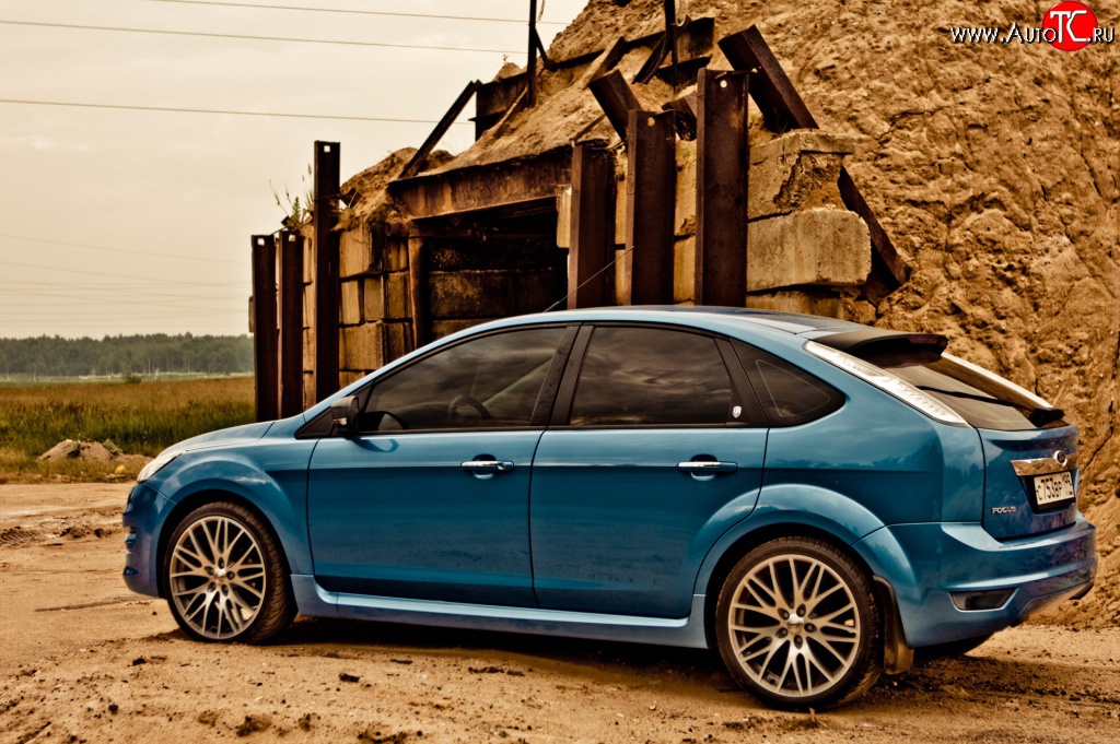 6 999 р. Пороги накладки ST  Ford Focus  2 (2004-2011)  седан дорестайлинг, хэтчбэк 5 дв. дорестайлинг, седан рестайлинг, хэтчбэк 5 дв. рестайлинг (Неокрашенные)  с доставкой в г. Тольятти