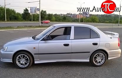 6 549 р. Пороги накладки Street Hyundai Accent седан ТагАЗ (2001-2012) (Неокрашенные)  с доставкой в г. Тольятти