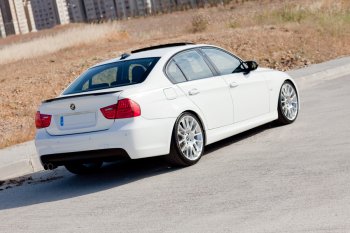 3 399 р. Лип спойлер  3 серия E90 (04-11) АВТОКРАТ BMW 3 серия E90 седан дорестайлинг (2004-2008) (Неокрашенный)  с доставкой в г. Тольятти. Увеличить фотографию 2