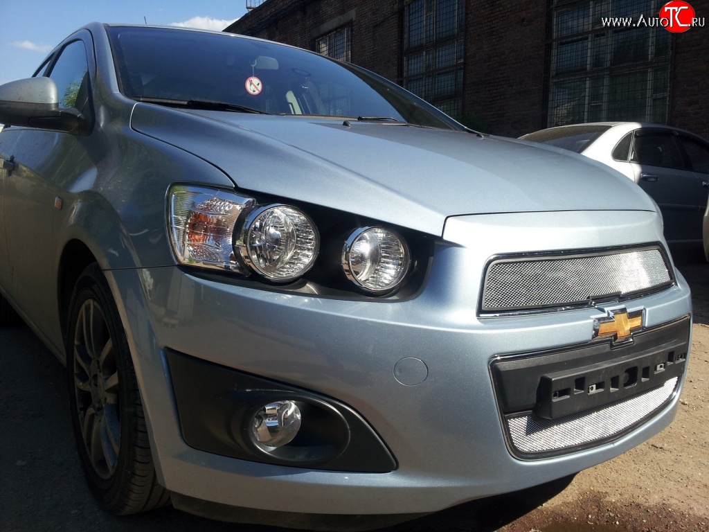 1 539 р. Нижняя сетка на бампер Russtal (хром)  Chevrolet Aveo  T300 (2011-2015) седан, хэтчбек  с доставкой в г. Тольятти