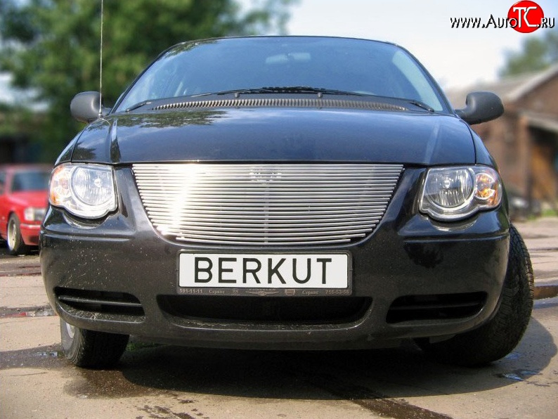 8 399 р. Декоративная вставка решетки радиатора (рестайлинг) Berkut Chrysler Voyager RG минивэн дорестайлинг (2000-2004)  с доставкой в г. Тольятти