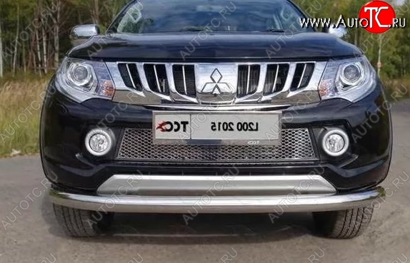 3 299 р. Защитная решётка в воздуховод бампера Russtal (нержавейка) Mitsubishi L200 5 KK,KL дорестайлинг (2015-2019)  с доставкой в г. Тольятти