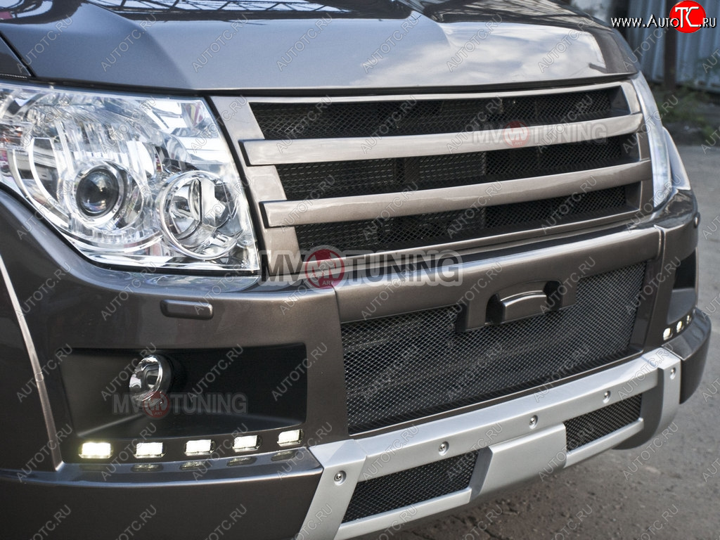 8 199 р. Решётка радиатора BROOMER Design Mitsubishi Pajero 4 V80 дорестайлинг (2006-2011) (Неокрашенная)  с доставкой в г. Тольятти