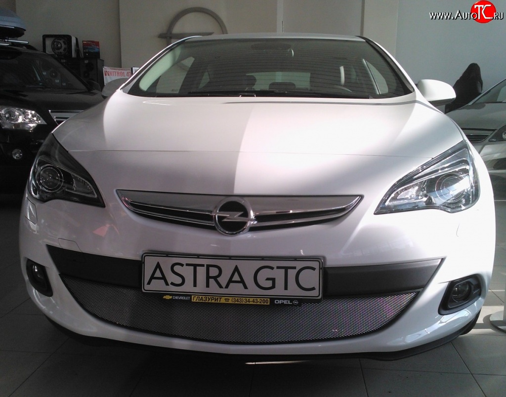 1 539 р. Сетка на бампер GTC Russtal (хром)  Opel Astra  J (2009-2012) хэтчбек 5 дв. дорестайлинг  с доставкой в г. Тольятти