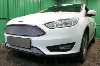 2 899 р. Защитная сетка в бампер (низ, ячейка 3х7 мм) Alfeco Стандарт Ford Focus 3 седан рестайлинг (2014-2019) (Хром)  с доставкой в г. Тольятти. Увеличить фотографию 3