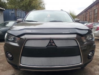 Защитная сетка в бампер (3 части, ячейка 3х7 мм) Стрелка11 Стандарт Mitsubishi Outlander XL (CW)  рестайлинг (2010-2013) ()