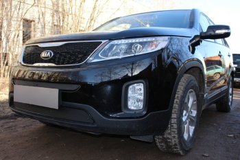 3 989 р. Защитная сетка в бампер (низ, ячейка 4х10 мм) Alfeco Премиум KIA Sorento XM рестайлинг (2012-2015) (Чёрная)  с доставкой в г. Тольятти. Увеличить фотографию 2