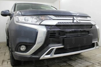 9 499 р. Защитная сетка в бампер (3 части, ячейка 4х10 мм) Alfeco Премиум Mitsubishi Outlander GF 3-ий рестайлинг (2018-2022) (Чёрная)  с доставкой в г. Тольятти. Увеличить фотографию 2