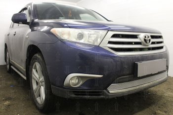 4 749 р. Защитная сетка в бампер (низ, ячейка 4х10 мм) Стрелка11 Премиум Toyota Highlander XU40 рестайлинг (2010-2013) (Хром)  с доставкой в г. Тольятти. Увеличить фотографию 2