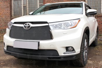 3 999 р. Защитная сетка в бампер (низ, ячейка 4х10 мм) Стрелка11 Премиум Toyota Highlander XU50 дорестайлинг (2013-2017) (Чёрная)  с доставкой в г. Тольятти. Увеличить фотографию 2