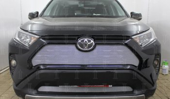 Защитная сетка в бампер (низ, ячейка 4х10 мм) Стрелка11 Премиум Toyota RAV4 XA50 5 дв. дорестайлинг (2018-2025) ()