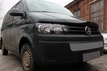 4 299 р. Защитная сетка в бампер (низ, ячейка 4х10 мм) Стрелка11 Премиум Volkswagen Transporter T5 рестайлинг (2009-2015) (Хром)  с доставкой в г. Тольятти. Увеличить фотографию 2