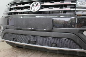 4 549 р. Защитная сетка в бампер (низ, ячейка 4х10 мм) Стрелка11 Премиум Volkswagen Teramont CA1 дорестайлинг (2016-2020) (Чёрная)  с доставкой в г. Тольятти. Увеличить фотографию 2