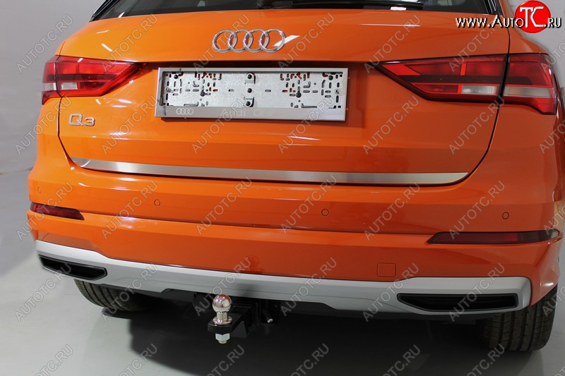 2 199 р. Накладка на заднюю дверь (лист шлифованный), ТСС Тюнинг  Audi Q3  F3 (2018-2022) (нержавейка)  с доставкой в г. Тольятти