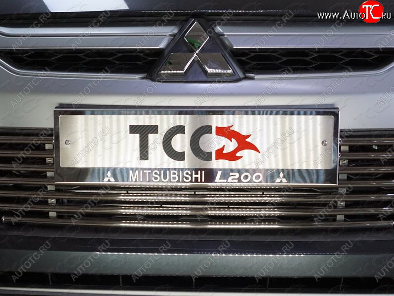 5 299 р. Рамка гос. номера ТСС Тюнинг  Mitsubishi L200  5 KK,KL (2018-2022) рестайлинг (нержавейка)  с доставкой в г. Тольятти