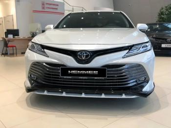 Накладка переднего бампера HEMMES Toyota Camry XV70 дорестайлинг (2017-2021)