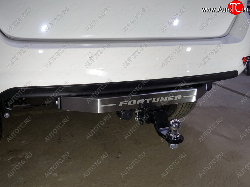 23 299 р. Фаркоп (тягово-сцепное устройство) TCC (надпись Fortuner)  Toyota Fortuner  AN160 (2015-2024) дорестайлинг, рестайлинг (оцинкованный, шар Е - нержавейка)  с доставкой в г. Тольятти