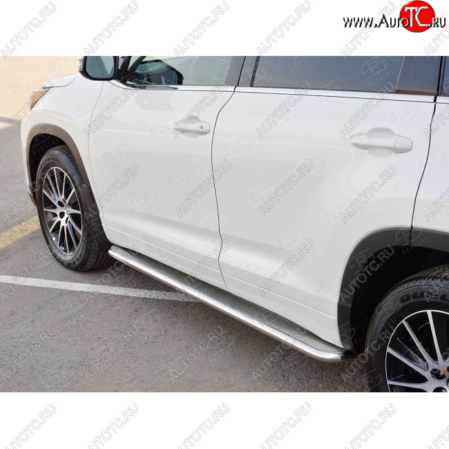 42 899 р. Широкая защита порогов с трубой диаметром 42 мм SLITKOFF v3 Toyota Highlander XU50 дорестайлинг (2013-2017)  с доставкой в г. Тольятти