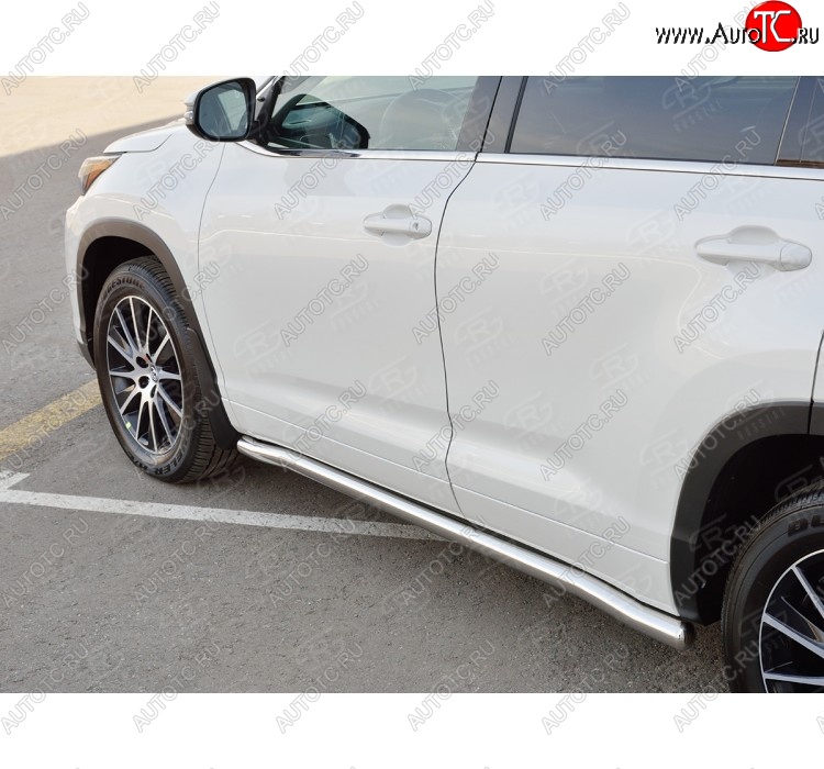 23 399 р. Защита порогов SLITKOFF из круглой трубы диаметром 63 мм SLITKOFF v3 Toyota Highlander XU50 дорестайлинг (2013-2017)  с доставкой в г. Тольятти