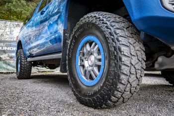 Грязевая покрышка Mickey Thompson BAJA ATZP3 R16 285x75 Lexus LX450 J80 (1995-1997) 