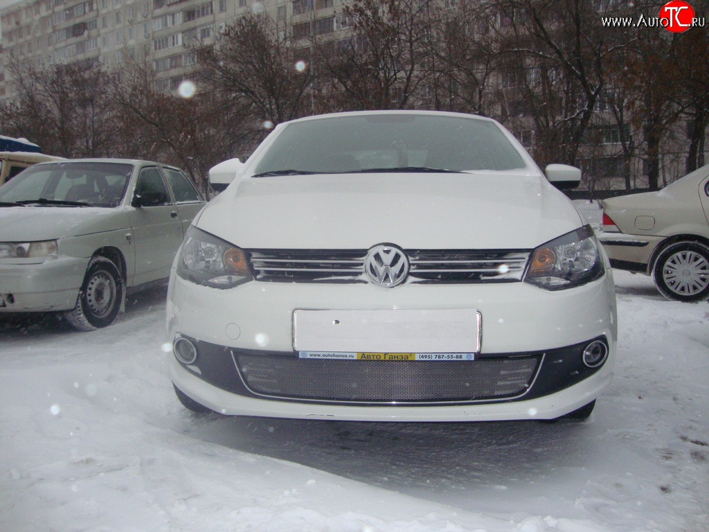 2 189 р. Сетка на бампер Russtal (хром) Volkswagen Polo 5 хэтчбек рестайлинг (2015-2020)  с доставкой в г. Тольятти